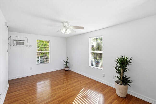 Building Photo - 2218 Arbor St