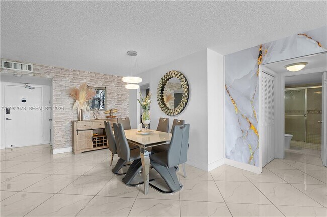 Building Photo - 18071 Biscayne Blvd