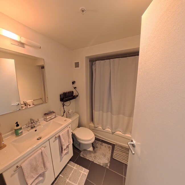 Building Photo - 1 Earhart St