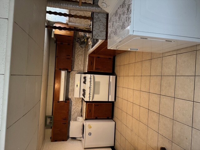 Building Photo - 313 Chipman Street Ext