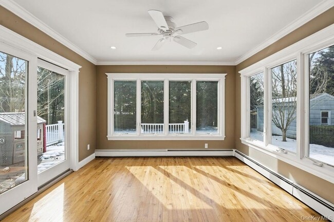 Building Photo - 19 Howell Pl