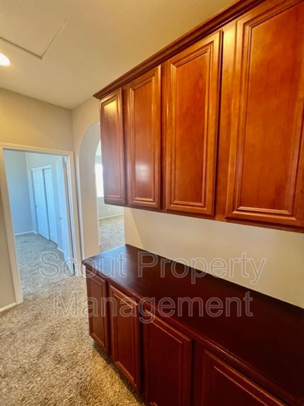 Building Photo - 45602 Magnolia Pl