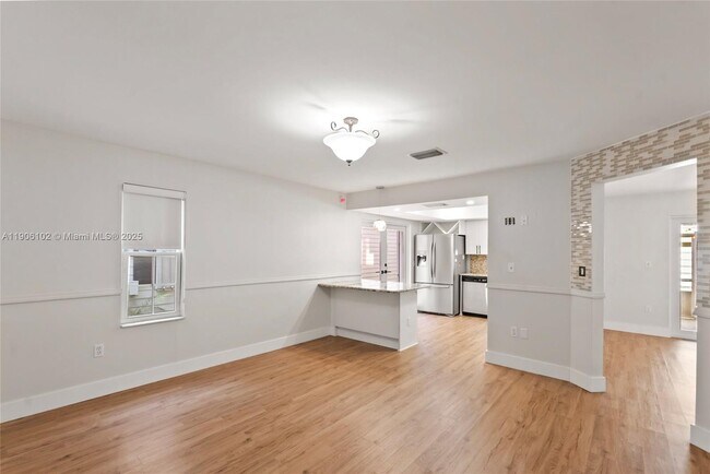 Building Photo - 15026 SW 141st Ct