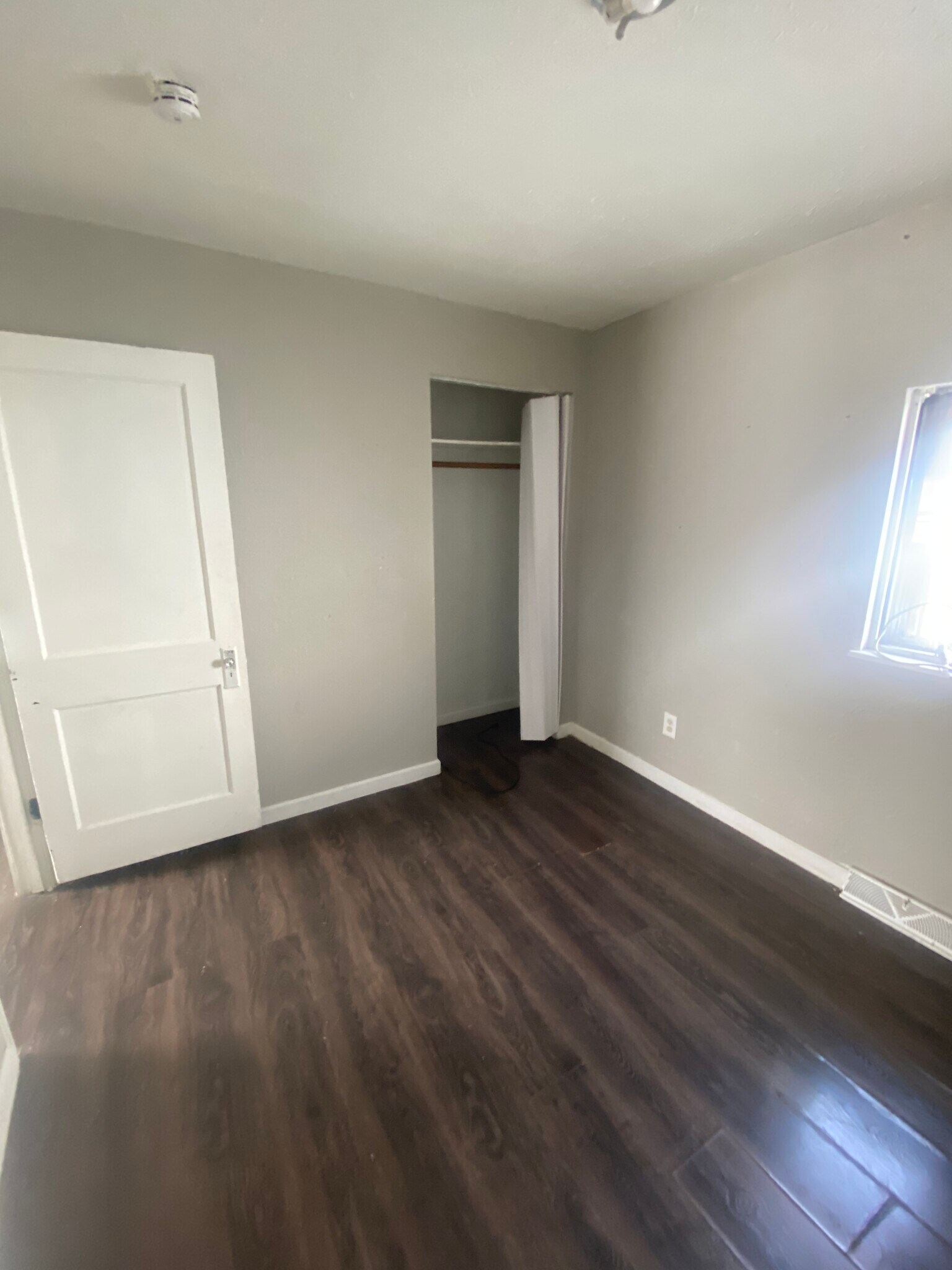 Building Photo - 5433 Beacon Ave