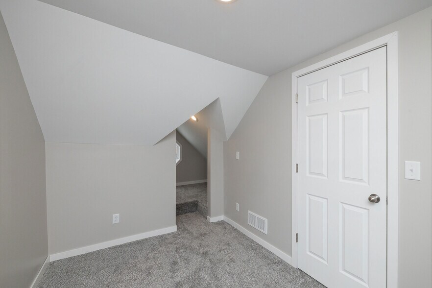 Building Photo - 8835 Nicollet Ave S