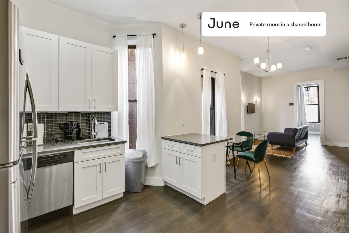 Building Photo - Room in Shared 4 bed/2 bath home in Crown Heights