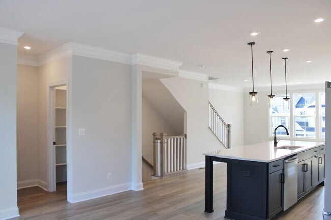 Building Photo - 1274 Laconia Ln