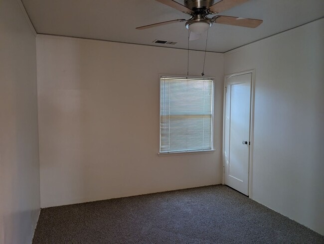 Building Photo - Taylor Wheeler built Fresno High Area home offering wonderful amenities + separate 1 bedroom suite.