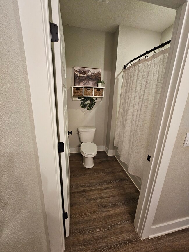 Building Photo - 5825 Danbury Blvd