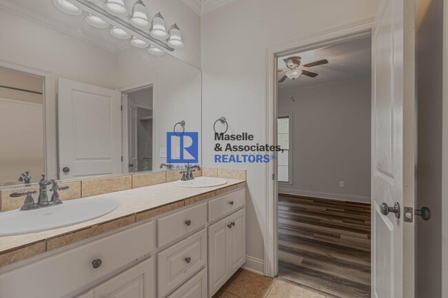 Building Photo - 4 Bed/3 Bath home Ashbrooke Subdivision Madison MS