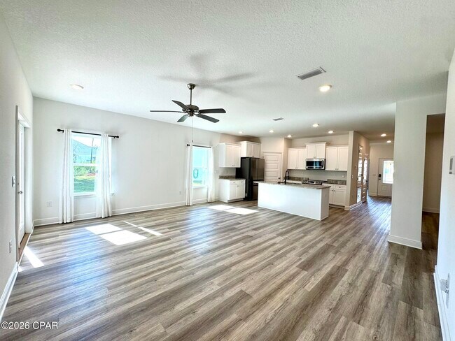 Building Photo - 224 Butler Cv