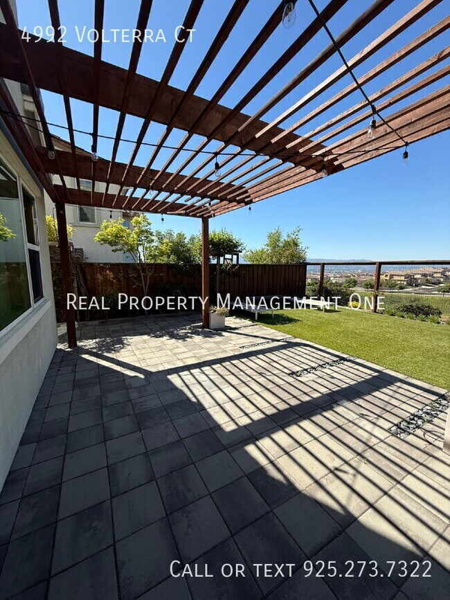 Building Photo - 4992 Volterra Ct