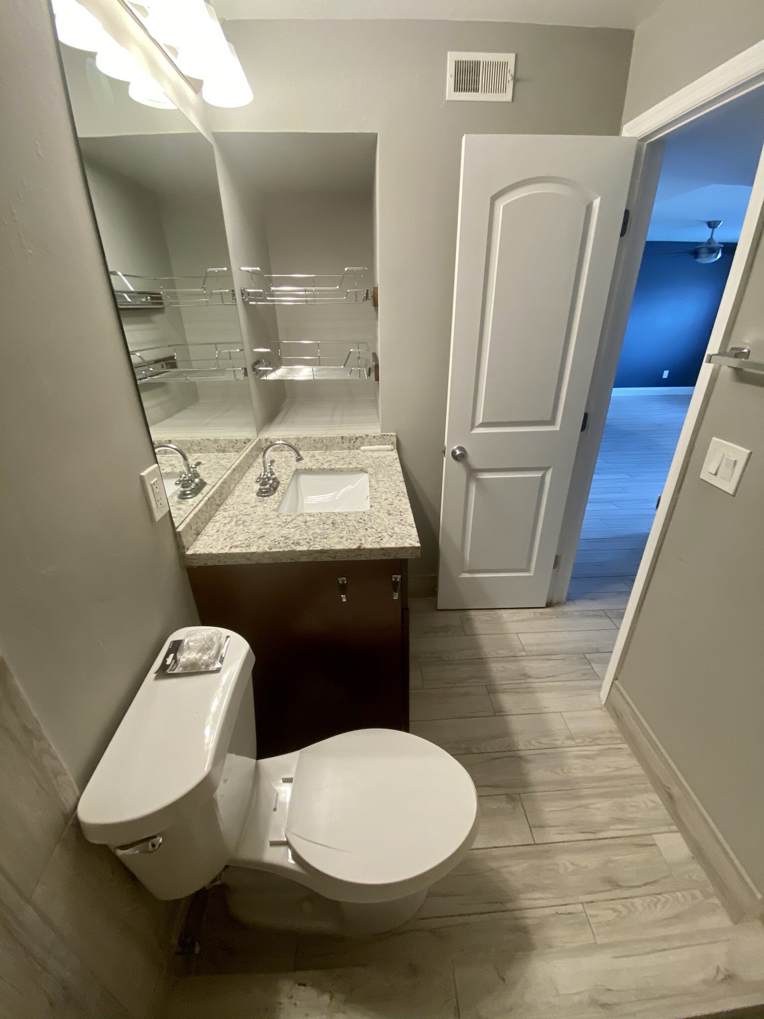 Building Photo - 1239 SW 46th Ave