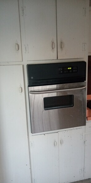 Building Photo - 468 Sunset Dr