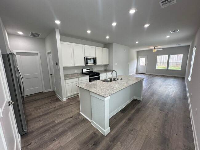 Building Photo - Brand New Modern 3-Bedroom Home with Upgra...