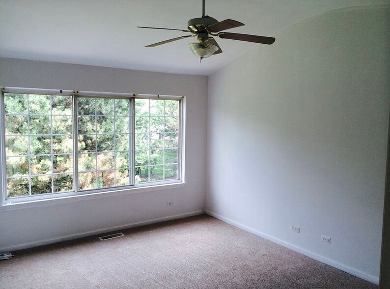 Building Photo - 1336 Summersweet Ln