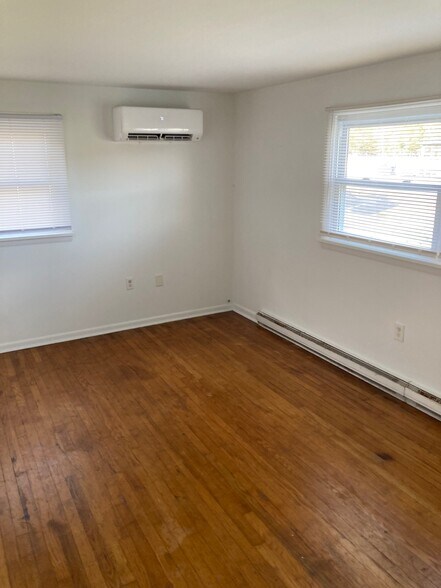 Building Photo - 3 Seashore Ln