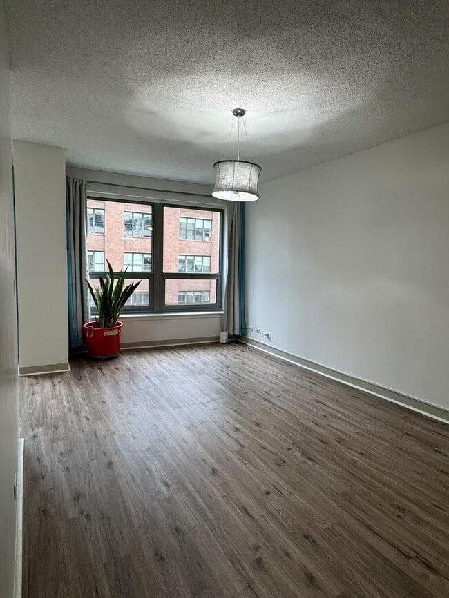Building Photo - 440 N Wabash Ave