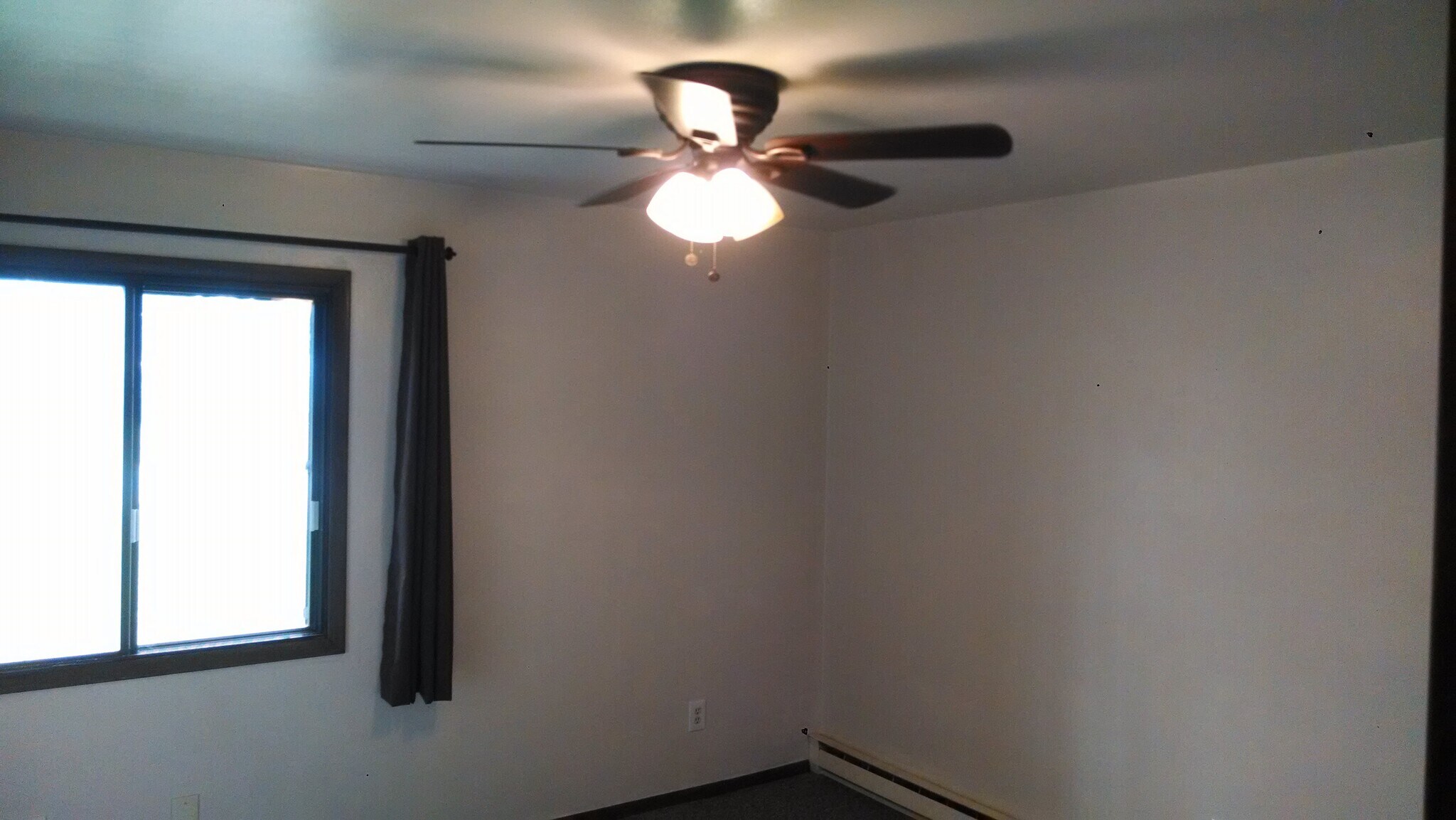 Building Photo - 401 N East St