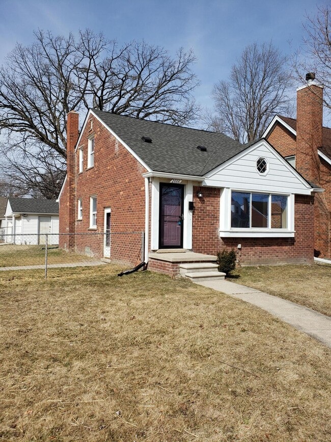 Building Photo - 2666 Willow St