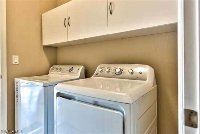 Building Photo - 13546 Messino Ct