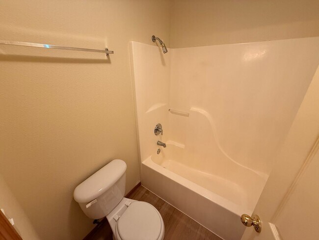 Building Photo - 1126 SW 33rd St