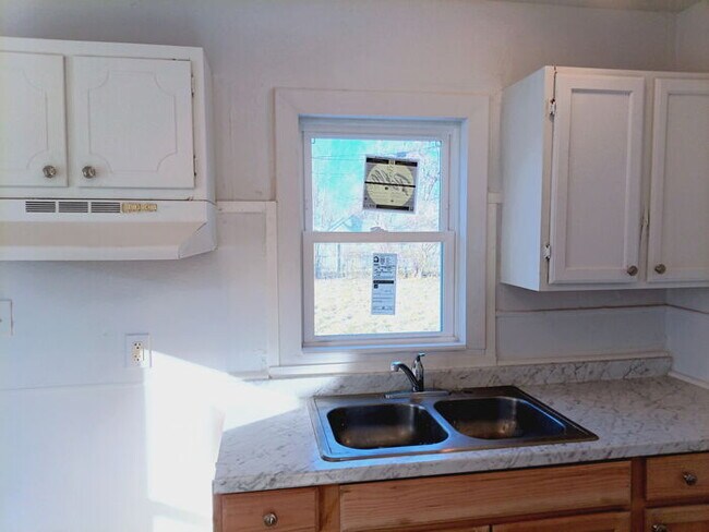 Building Photo - Completely Remodeled | Be the First to Live Here | Voucher Friendly