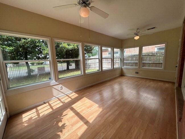 Building Photo - Gated Community on the Island! Bonus Room!...