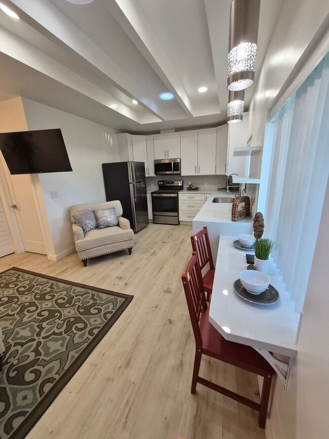 GORGEOUS BRAND new home (ADU) 1bedroom 1bathroom in single-family neighborhood. - GORGEOUS  BRAND new home (ADU) 1bedroom 1bathroom in single-family neighborhood.