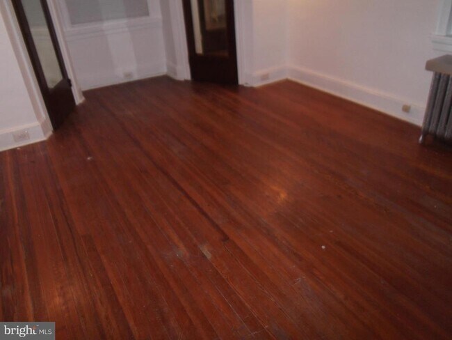 Building Photo - 1158 Wagner Ave
