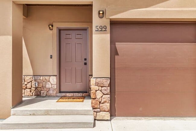 Building Photo - Modern 3-Bedroom Home for Rent– Brand New ...