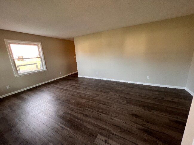 Building Photo - 234 Wildwood Dr