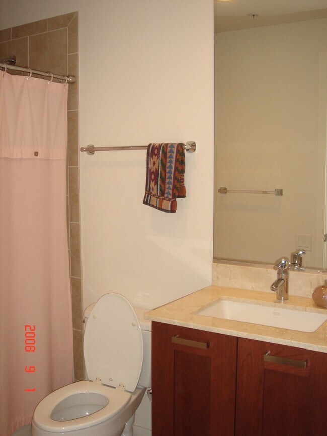 Building Photo - 240 E Illinois St