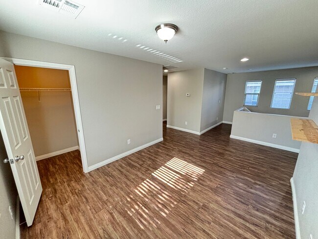Building Photo - 10835 Broxden Jct Ave