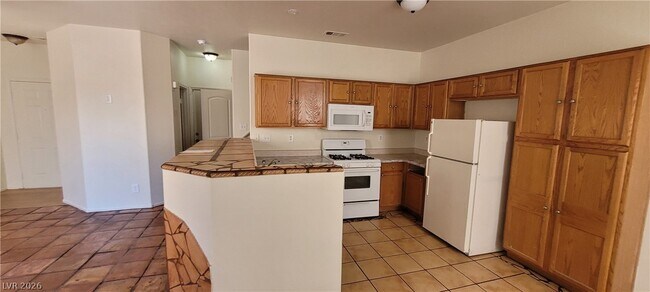 Building Photo - 2506 Lady Elizabeth Ct