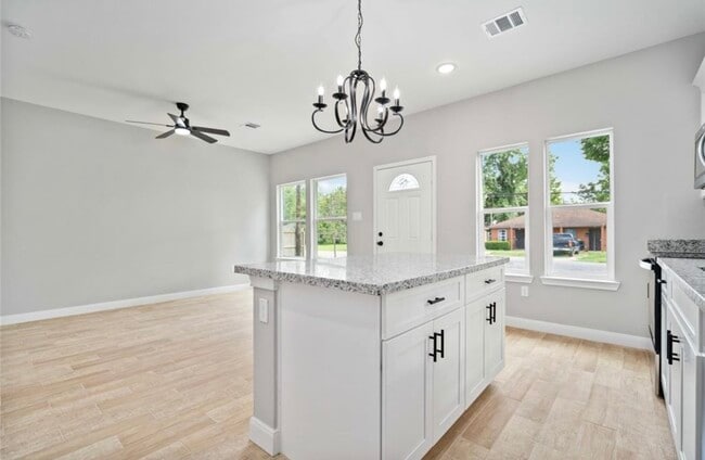 Building Photo - 4506 Phlox St