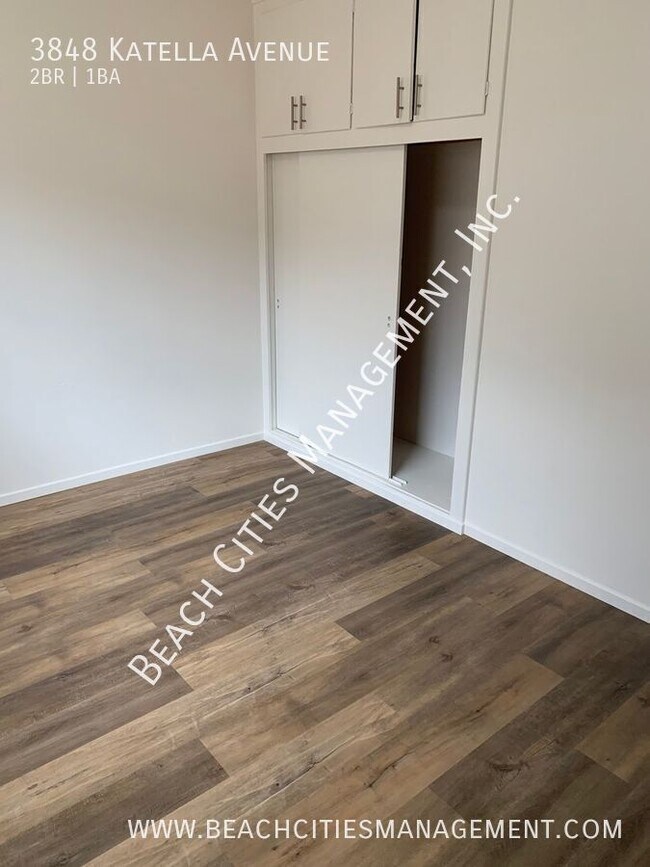 Building Photo - 3848 Katella Ave