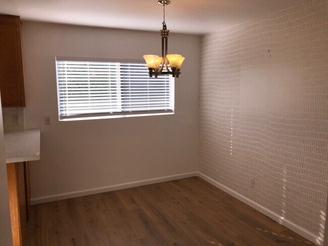 Dining room off kitchen - 5215 Sepulveda Blvd
