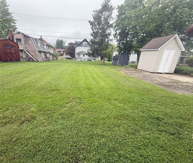 Building Photo - 310 Birdsall St