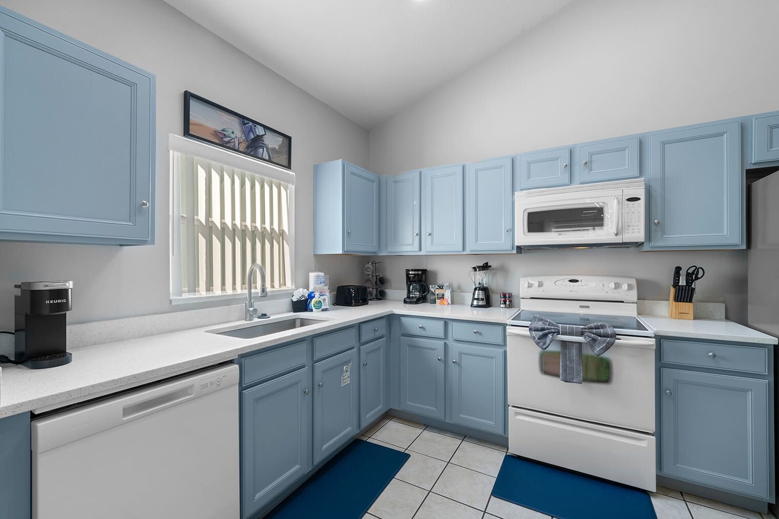 Building Photo - 453 Scrub Jay Way