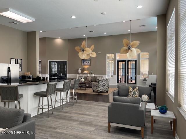 Building Photo - 13700 Richmond Park Dr N