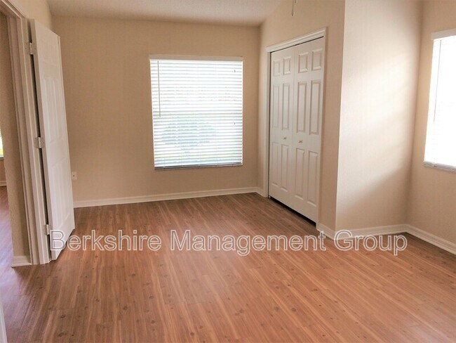 Building Photo - 1106 Brook Meadow Dr