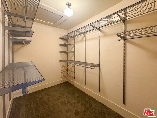 Building Photo - 1123 Marion Ave