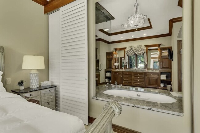 Building Photo - 1774 State Hwy UU