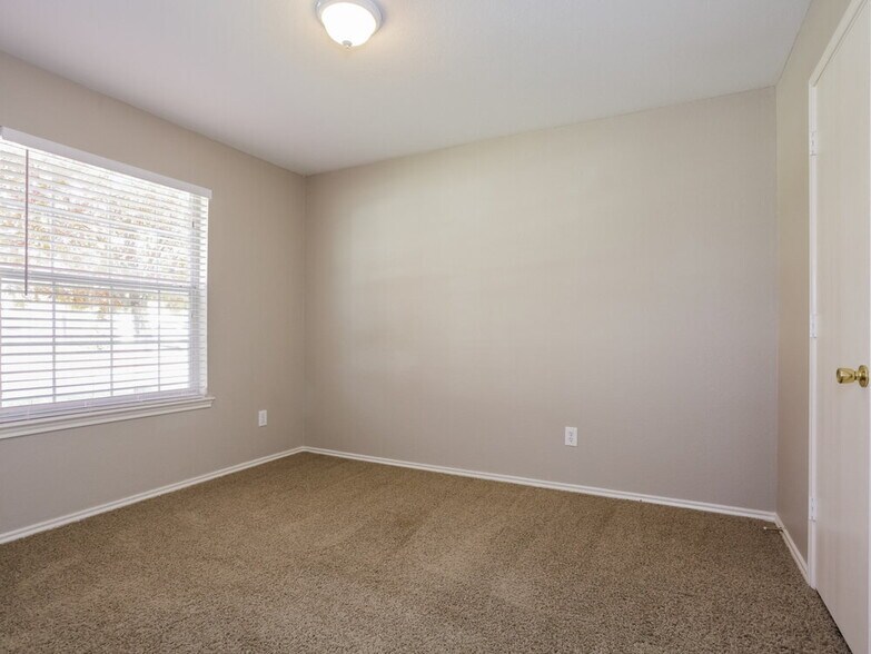 Building Photo - 4413 Corner Brook Ln