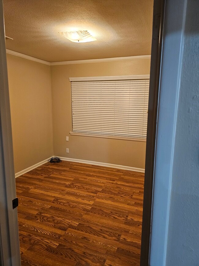 Building Photo - 526 Heidrich St