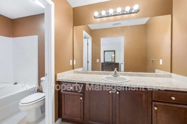 Building Photo - 13 Orchid Ln