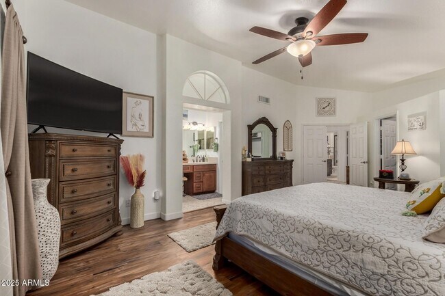 Building Photo - 5956 E Phelps Rd