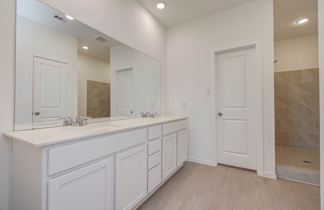 Building Photo - 26503 Foxtail Fern Dr