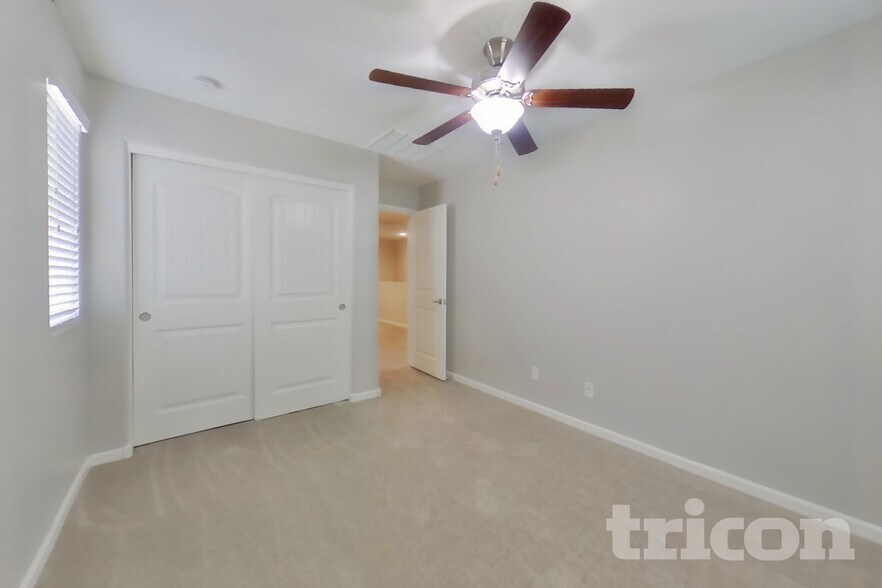 Building Photo - 12565 W Lindbergh Dr